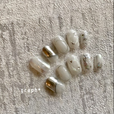 シアーホワイト × ミラー × 3D & ワイヤーの、シンプルで個性的なブライダルオーダーチップネイル｜graph* nail & design｜福井県福井市の隠れ家ネイルサロン